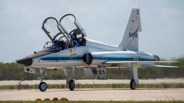 NASA image: Artemis II Crew Arrives at KSC Ahead of Launch